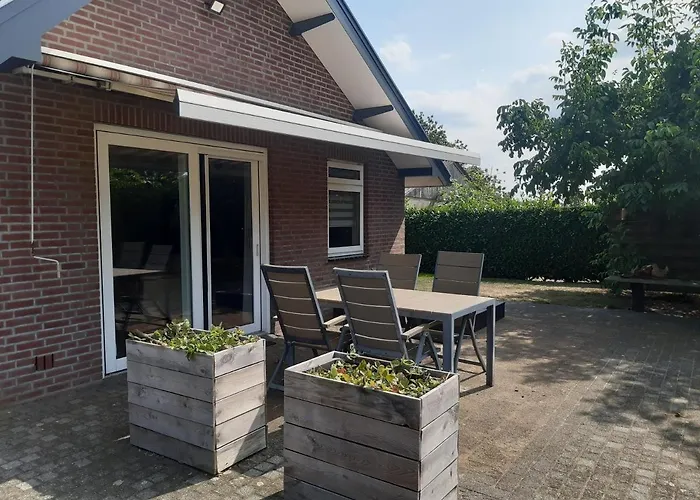 De Steegberg Holiday Home